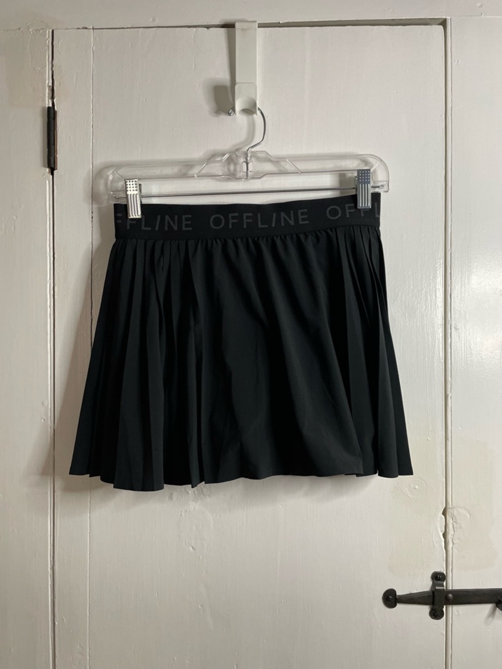 OFFLINE by Aerie Pleated Bubble Skort. Built in Shorties. Black Size M
